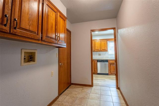 9228 Apple Drive, Midwest City, OK 73130