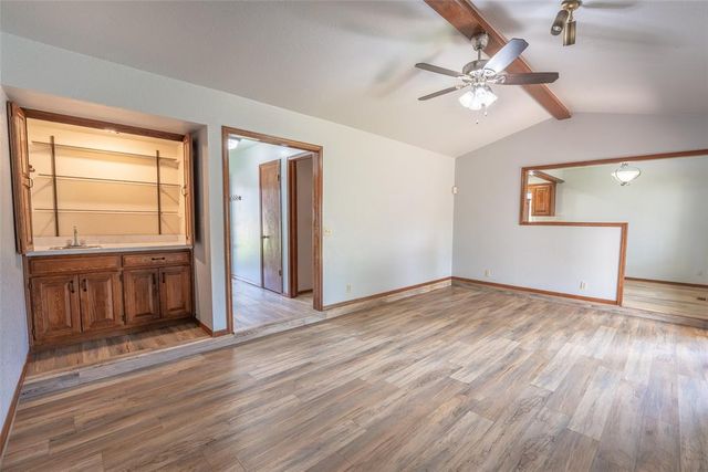 9228 Apple Drive, Midwest City, OK 73130