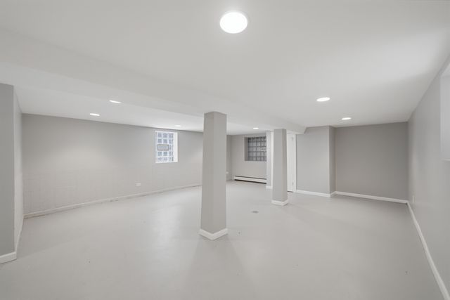 6245 S Damen Avenue, Chicago, IL 60636