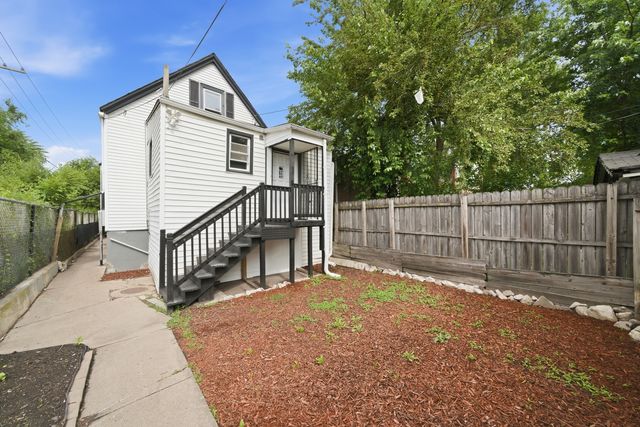 6245 S Damen Avenue, Chicago, IL 60636