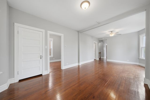 6245 S Damen Avenue, Chicago, IL 60636