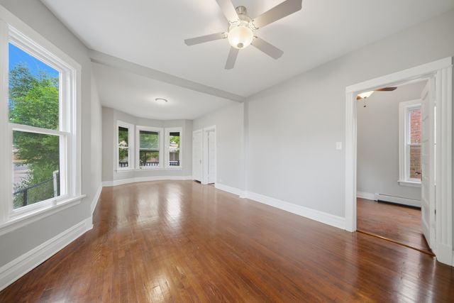 6245 S Damen Avenue, Chicago, IL 60636