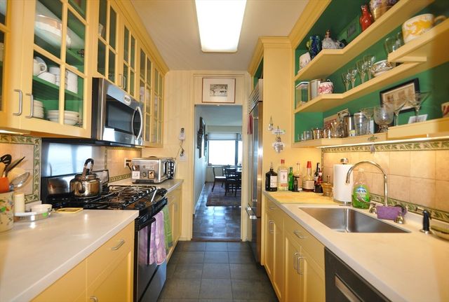 65 E India Row PHF, Boston, MA 02110