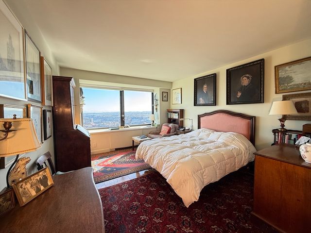 65 E India Row PHF, Boston, MA 02110