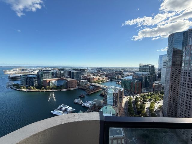65 E India Row PHF, Boston, MA 02110