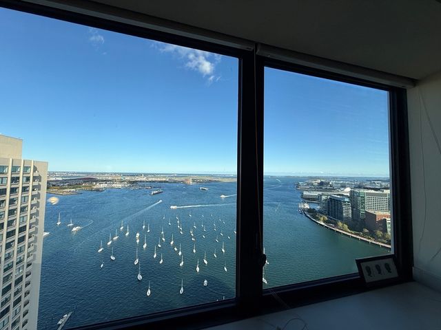 65 E India Row PHF, Boston, MA 02110