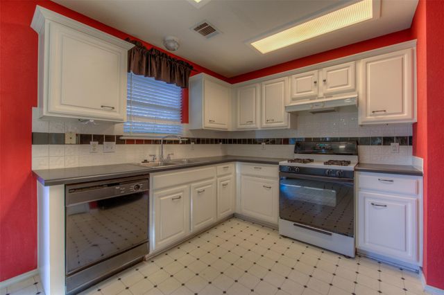 13500 Dulles Ave, Austin, TX 78729