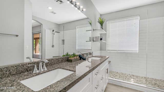 5381 W FOLLEY Street, Chandler, AZ 85226