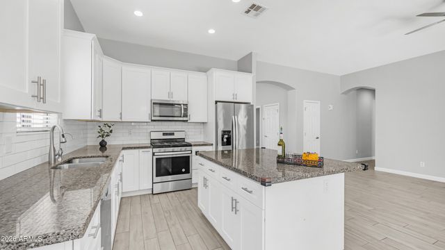 5381 W FOLLEY Street, Chandler, AZ 85226