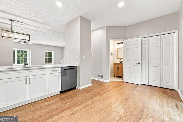 3684 Lantern Walk Lane, Scottdale, GA 30079