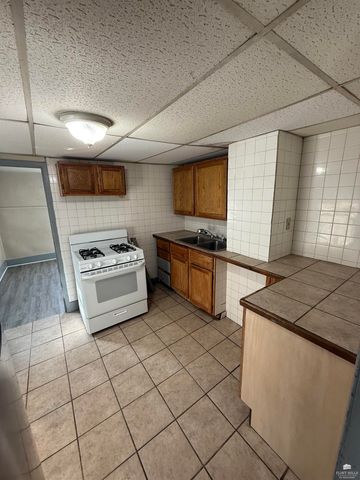 1011 N Jefferson Street, Junction City, KS 66441