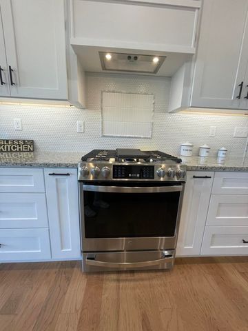 1620 W Silver Oak Drive, Springfield, MO 65810