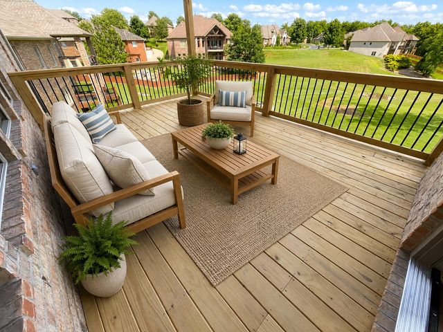 1620 W Silver Oak Drive, Springfield, MO 65810