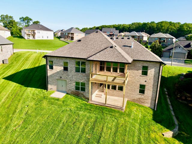 1620 W Silver Oak Drive, Springfield, MO 65810