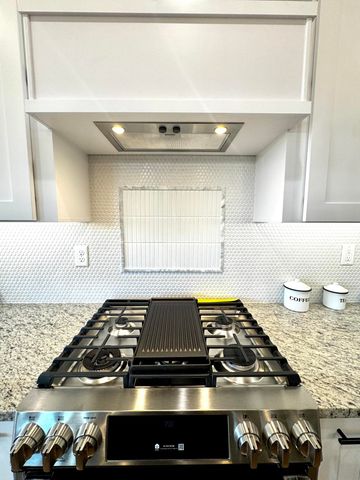 1620 W Silver Oak Drive, Springfield, MO 65810