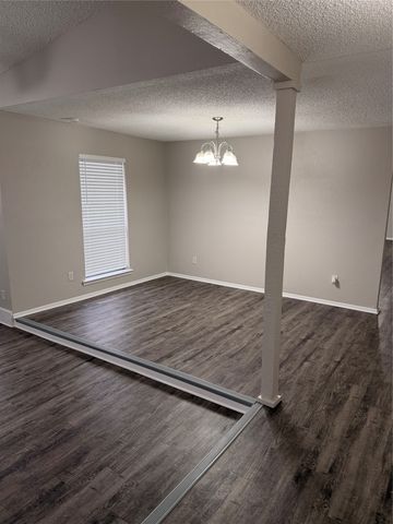 2011 Lavon Creek Lane, Arlington, TX 76006