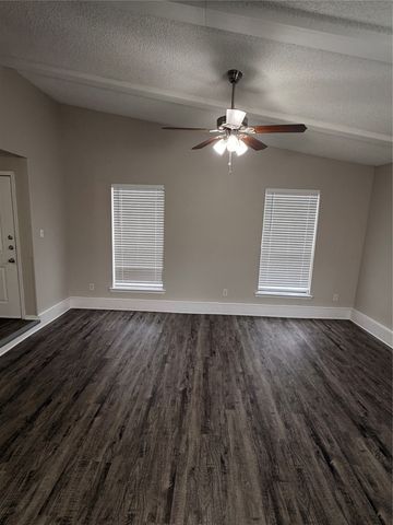 2011 Lavon Creek Lane, Arlington, TX 76006