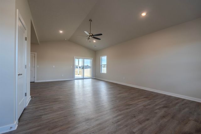 2888 S Maize Ct, Wichita, KS 67215