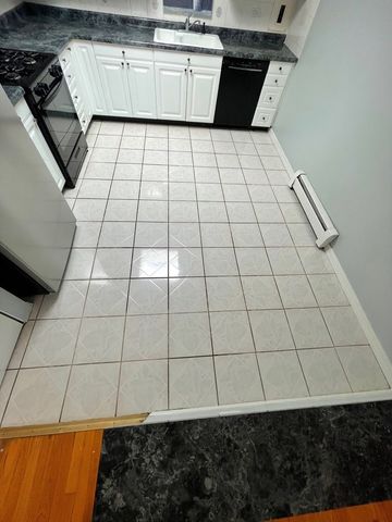 8203 Niles Center Road 3C, Skokie, IL 60077