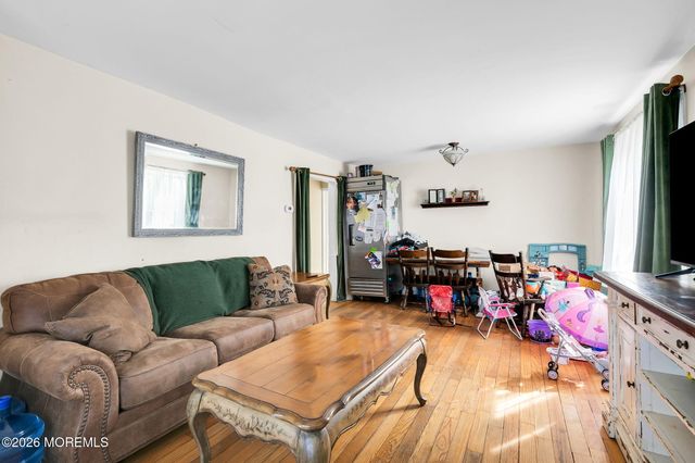 677 Locust Point Road, Rumson, NJ 07760