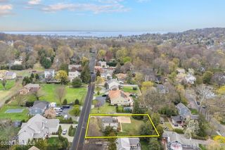 677 Locust Point Road, Rumson, NJ 07760
