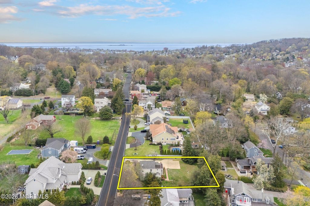 677 Locust Point Road, Rumson, NJ 07760