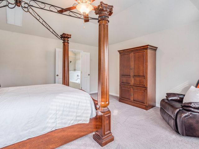 713 Vista Gardens DR, Buda, TX 78610