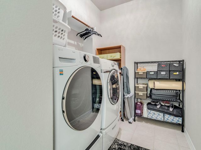 713 Vista Gardens DR, Buda, TX 78610