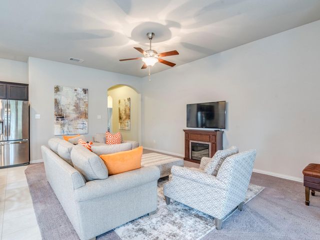 713 Vista Gardens DR, Buda, TX 78610