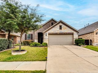 713 Vista Gardens DR, Buda, TX 78610