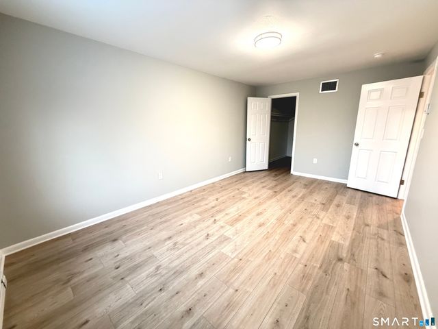 9 Willow Court 9, Cromwell, CT 06416