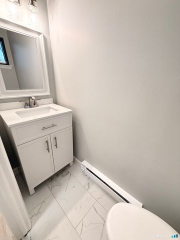 9 Willow Court 9, Cromwell, CT 06416