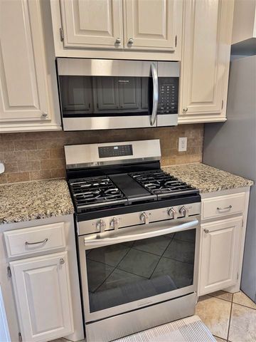 3606 NE Bradford ST, Lawton, OK 73507