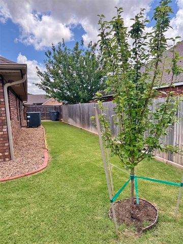 3606 NE Bradford ST, Lawton, OK 73507