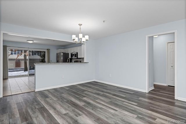 28139 Carlton Way Drive, Novi, MI 48377