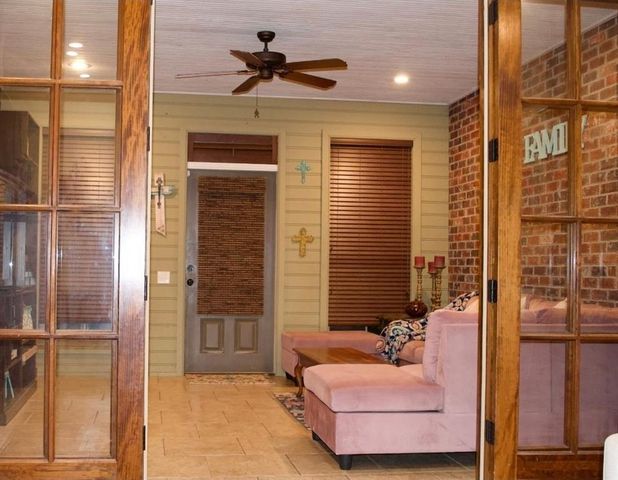 136 Merlot Drive, Moss Bluff, LA 70611