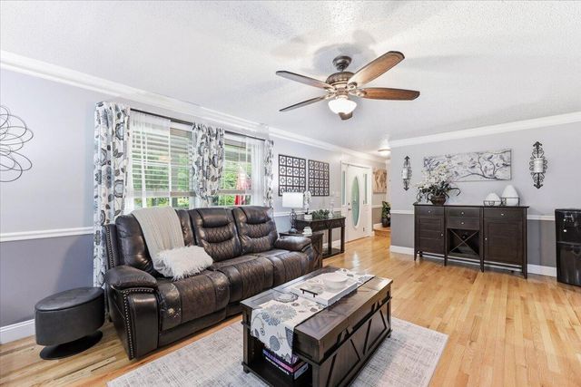 194 Pecan Drive, Summerville, SC 29483