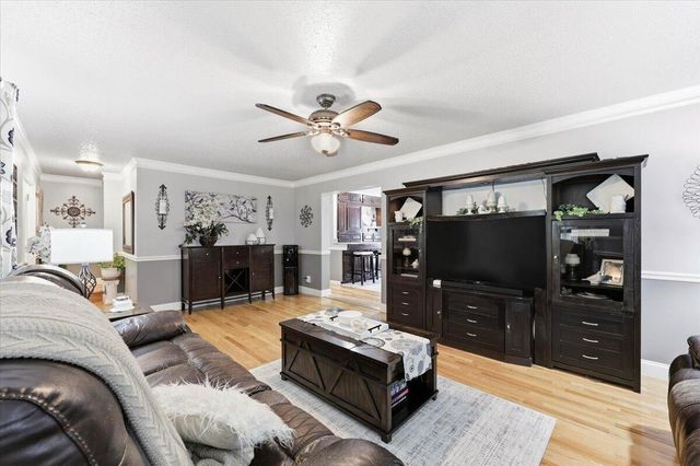 194 Pecan Drive, Summerville, SC 29483