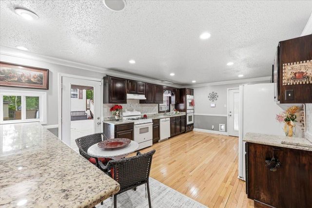 194 Pecan Drive, Summerville, SC 29483