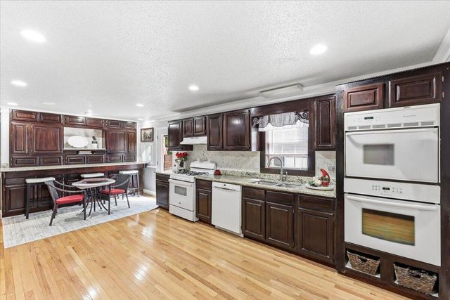 194 Pecan Drive, Summerville, SC 29483