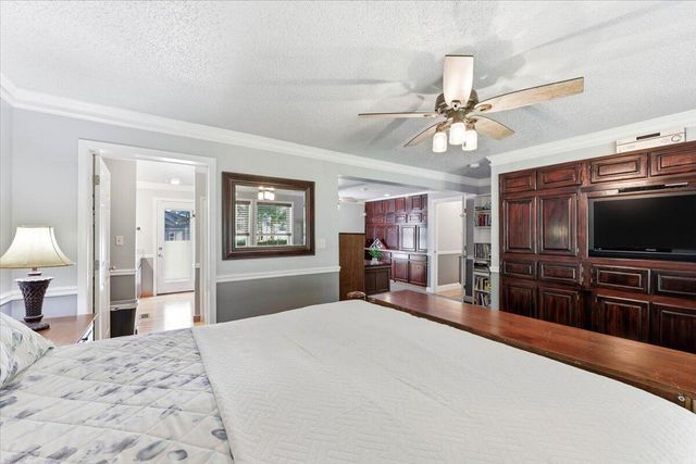 194 Pecan Drive, Summerville, SC 29483