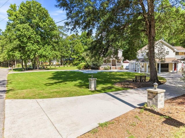 194 Pecan Drive, Summerville, SC 29483