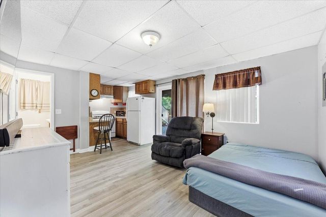 194 Pecan Drive, Summerville, SC 29483