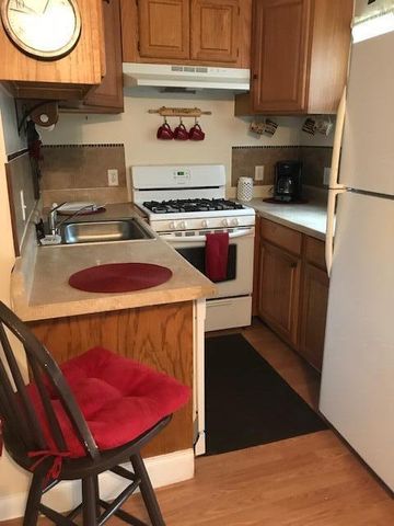194 Pecan Drive, Summerville, SC 29483