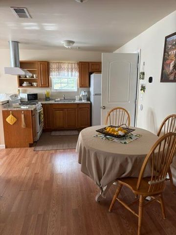 194 Pecan Drive, Summerville, SC 29483