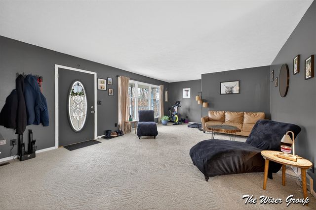 2713 Hillcrest Drive, Ionia, MI 48846