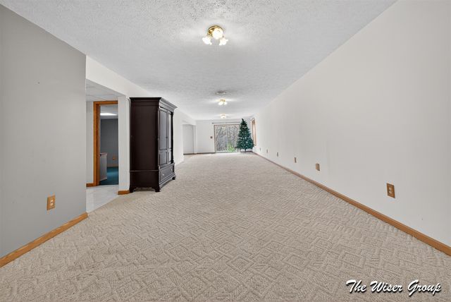 2713 Hillcrest Drive, Ionia, MI 48846