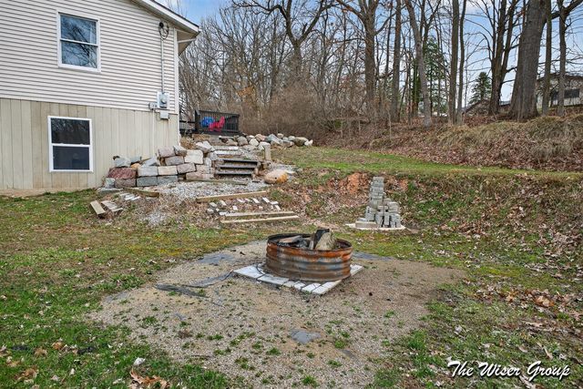 2713 Hillcrest Drive, Ionia, MI 48846