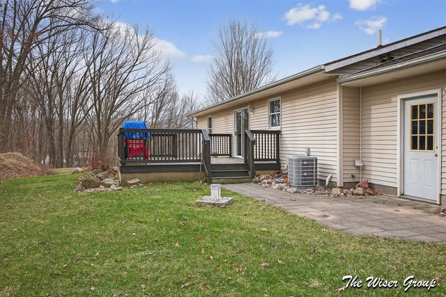 2713 Hillcrest Drive, Ionia, MI 48846