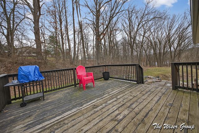 2713 Hillcrest Drive, Ionia, MI 48846